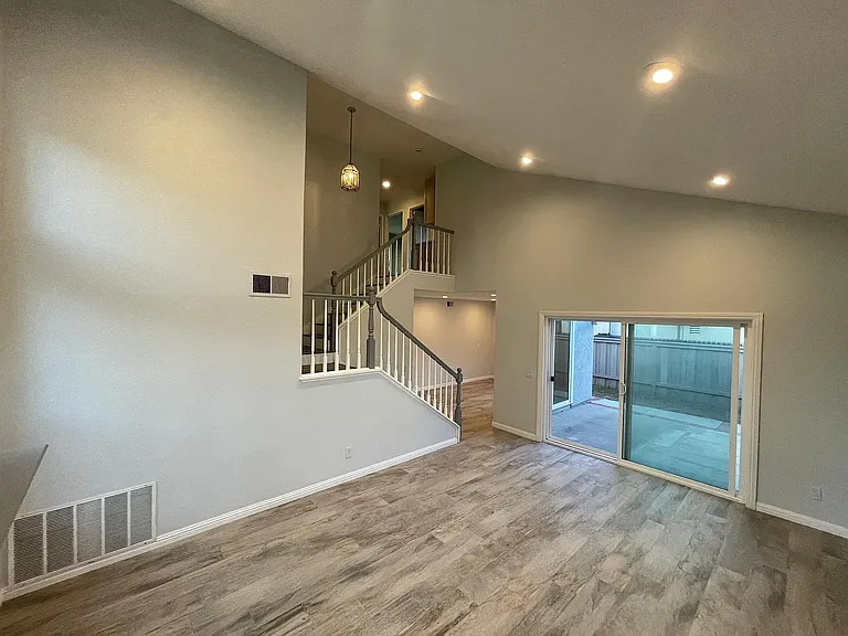 7210 Fargate Ter — Photo 7