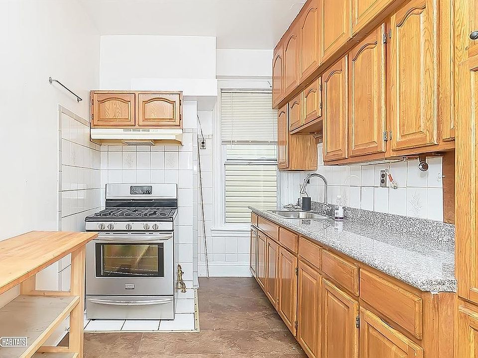 1st image of 288 Fenimore St #1