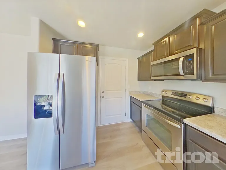 10865 Aliso Dr — Photo 6