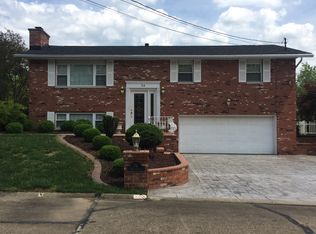 34 Oak Cir, Parkersburg, WV 26101