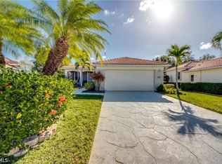 2260 Rio Nuevo Dr, North Fort Myers, FL 33917