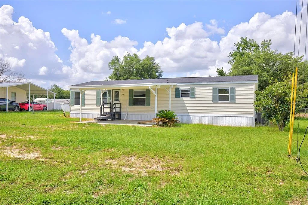 4 bed, 2.0 bath, 1248 sqft, $1,600 — Photo 1