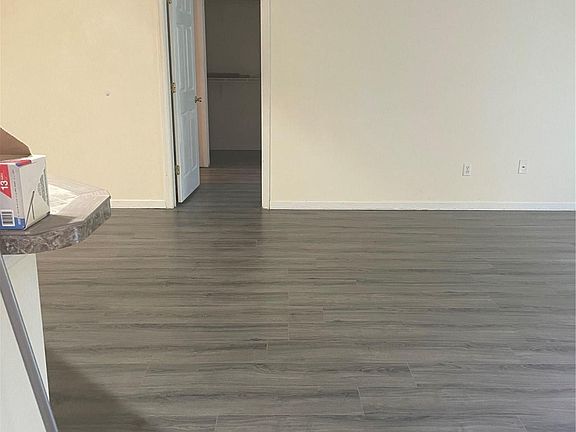 5th image of 12603 Crest Springs Ln APT 1422