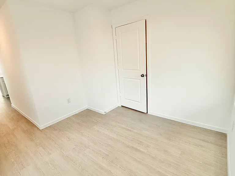 20910 Sumac Grv — Photo 8