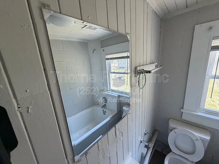 1504 Coleman St SE #B — Photo 21