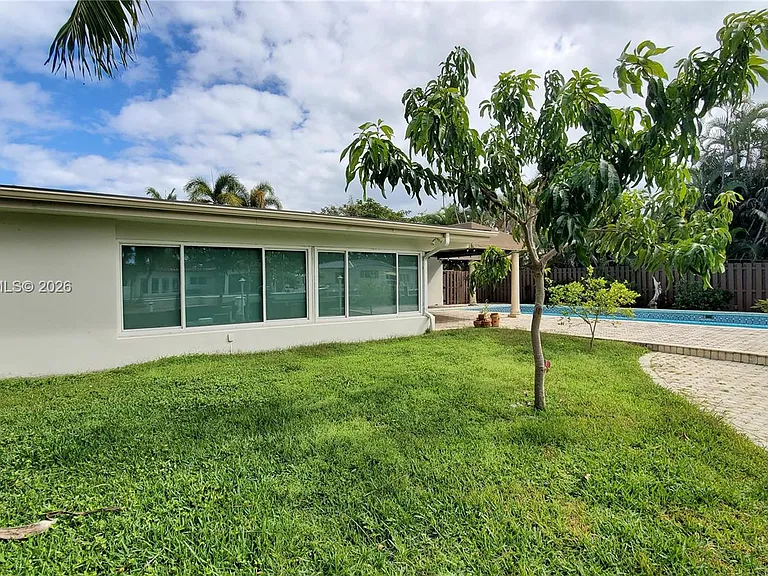 13000 Coronado Ln — Photo 23