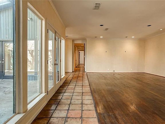 3rd image of 4711 Lafayette Ave