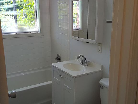 2nd image of 7410 Overton Ave APT 3
