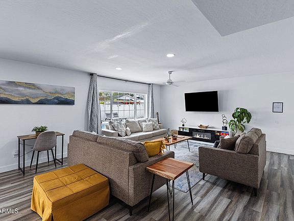 5th image of 8501 E VERNON Avenue