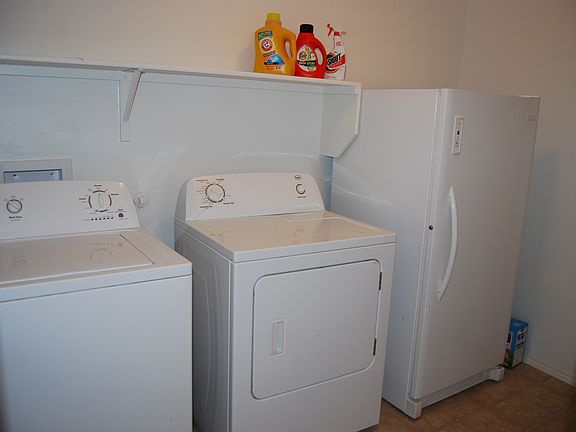 4th image of 1289 Boxwood Ln