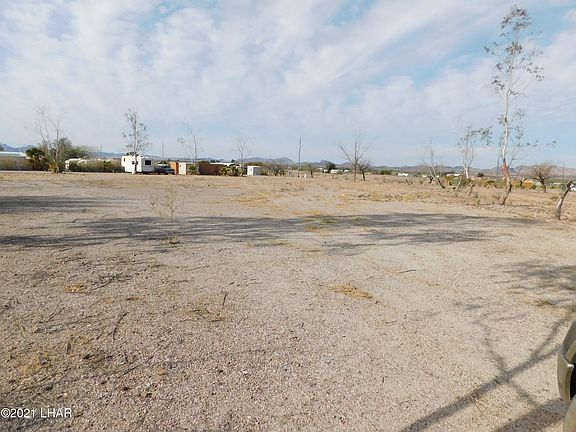 5th image of 28257 Desert Heights Dr Lot 11