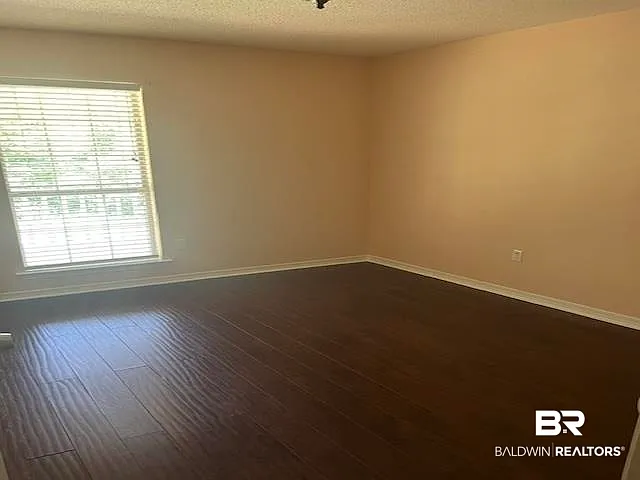 118 Sara Ave E — Photo 9