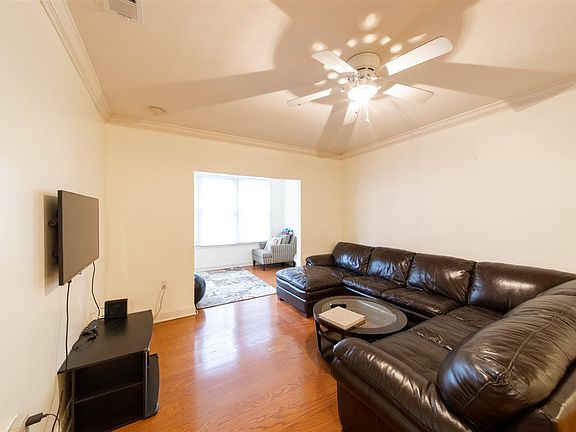 4th image of 126 Dudley St #2N