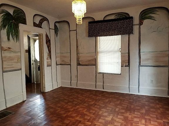 4th image of 1108 Stewart Ave SE