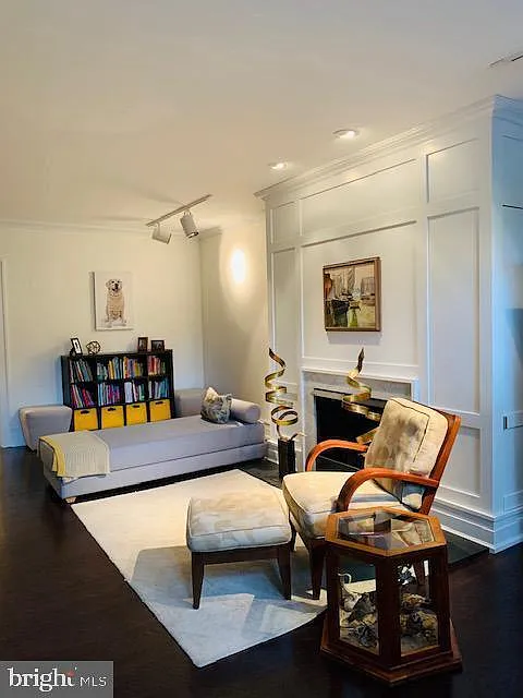 3 bed, 3624 sqft, $5,995 — Photo 4