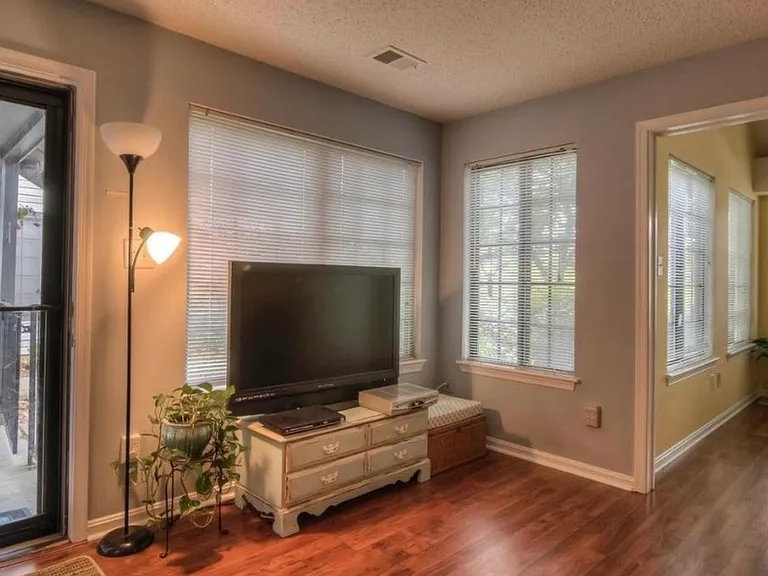 6003 Ellesmere Ct #19A — Photo 7
