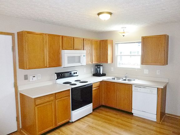 5th image of 8327 Carano Way