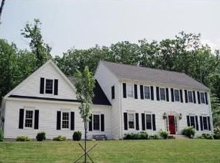 10 Autumn Cir, Holden, MA 01520
