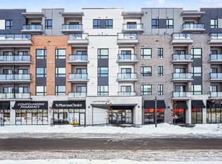 1350 Hemlock Rd #217, Ottawa, ON K1K 5C2