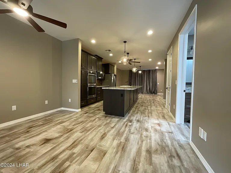 649 Avenida Laredo #101A — Photo 6