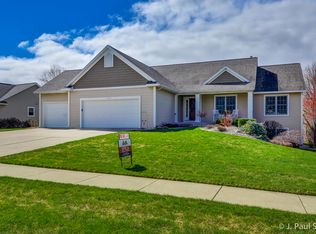 2986 Vicky Dr SW, Wyoming, MI 49418