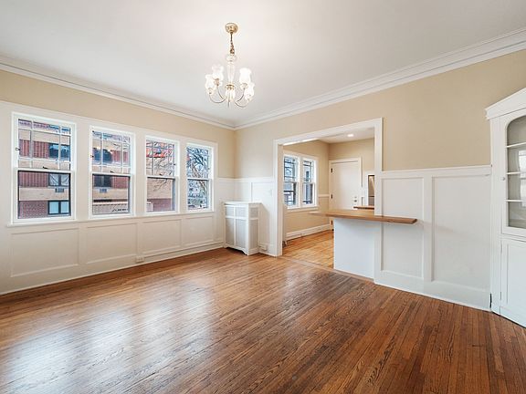 2nd image of 2450 Blaisdell Ave #1