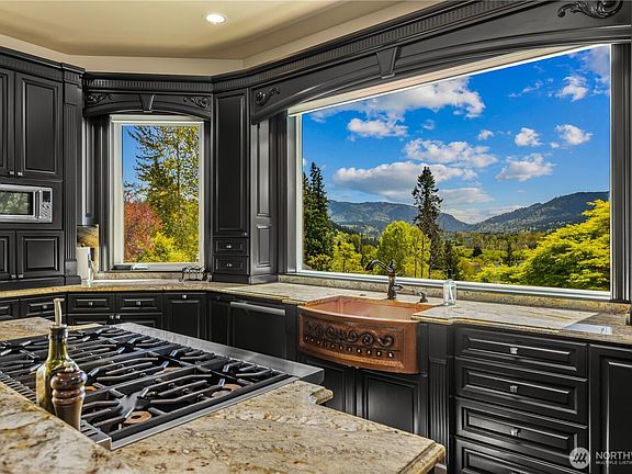5th image of 4145 Peregrine Point Way SE
