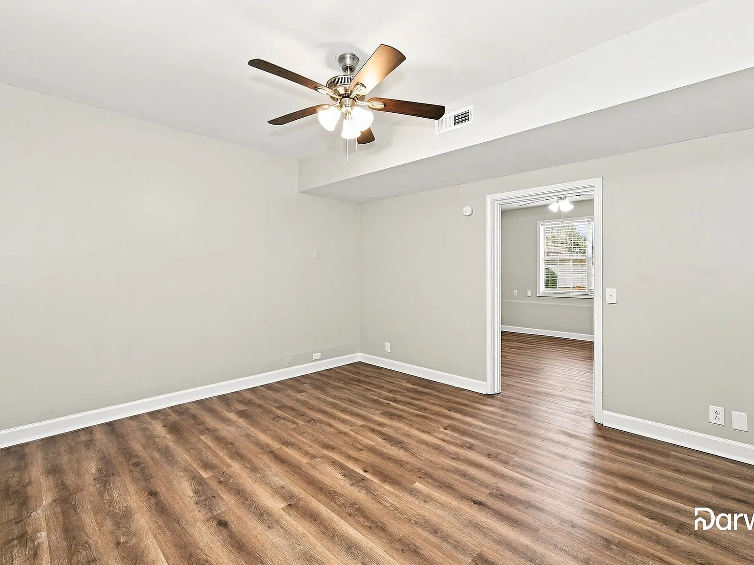 3 bed, 3.0 bath, 1894 sqft, $2,145 — Photo 4