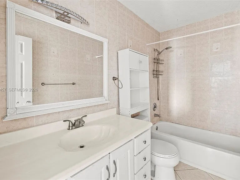 1800 SW 97th Ave #A — Photo 14