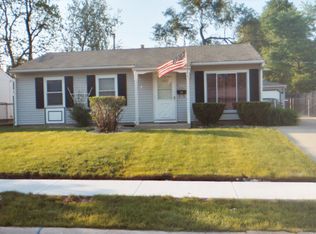 220 Gordon Ave, Romeoville, IL 60446