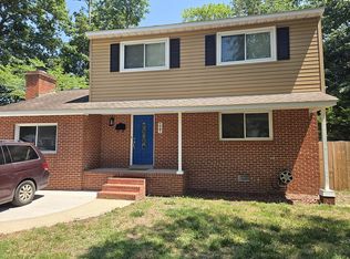 227 Saint Ives Cir, Newport News, VA 23601