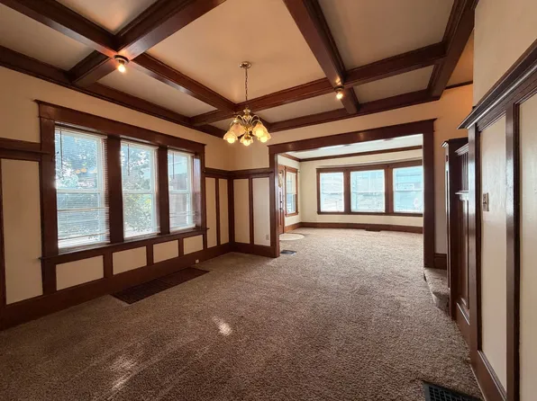 Spacious 3 Bedroom Duplex Near the Medical Mile, 501 Coit Ave NE, Grand Rapids, MI 49503
