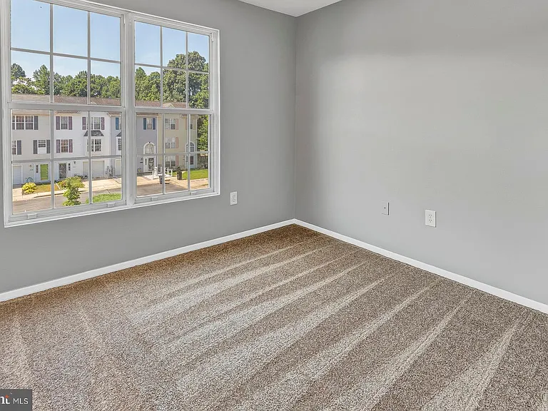 9456 Sea Breeze Ct — Photo 26