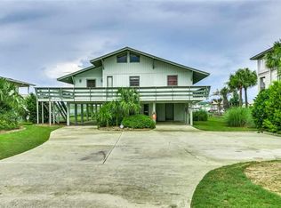 1697 Dolphin St, Murrells Inlet, SC 29576