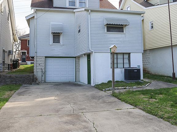 5th image of 2011 Howell St