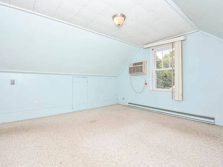 36 Whittier Rd — Photo 35