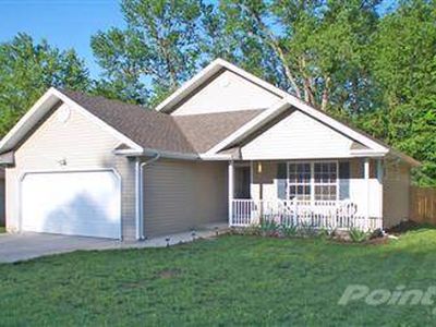 220 Barber Ct, Sparta, MO, 65753