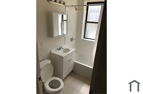204 W 70th St #305 Photo 1