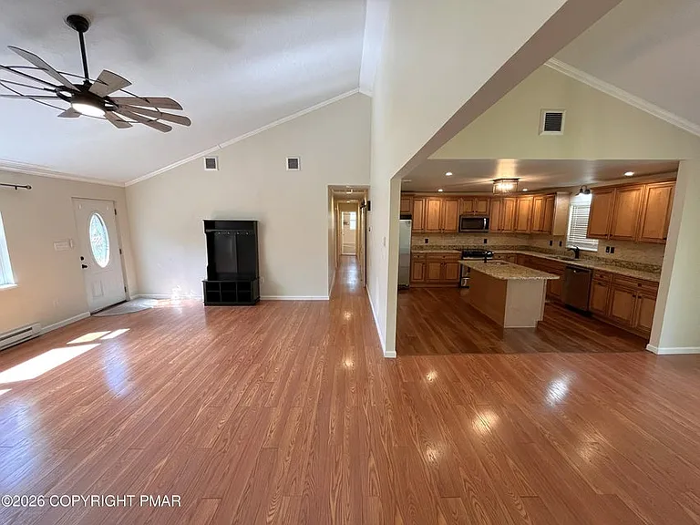 31 Hemlock Dr — Photo 14
