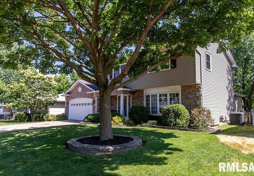 2625 W 35th St, Davenport, IA 52806 Zillow