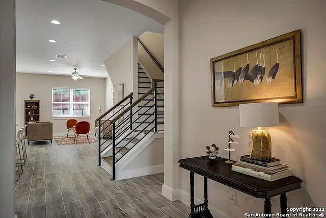4 bed, 3.5 bath, 2491 sqft, $3,200 — Photo 4
