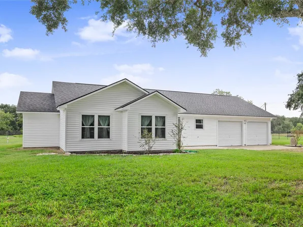 83 Lakeoak, Victoria, TX 77905