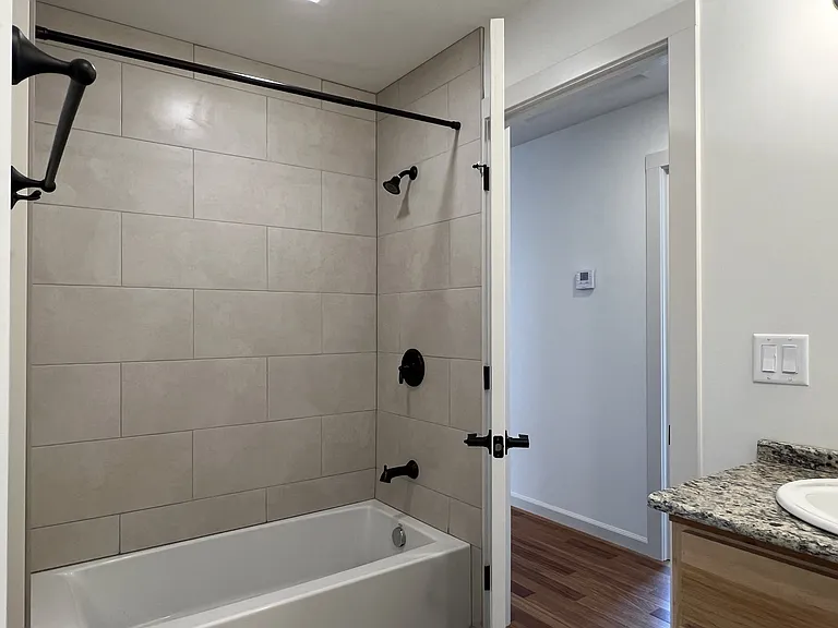 537 Bayside Rd — Photo 19
