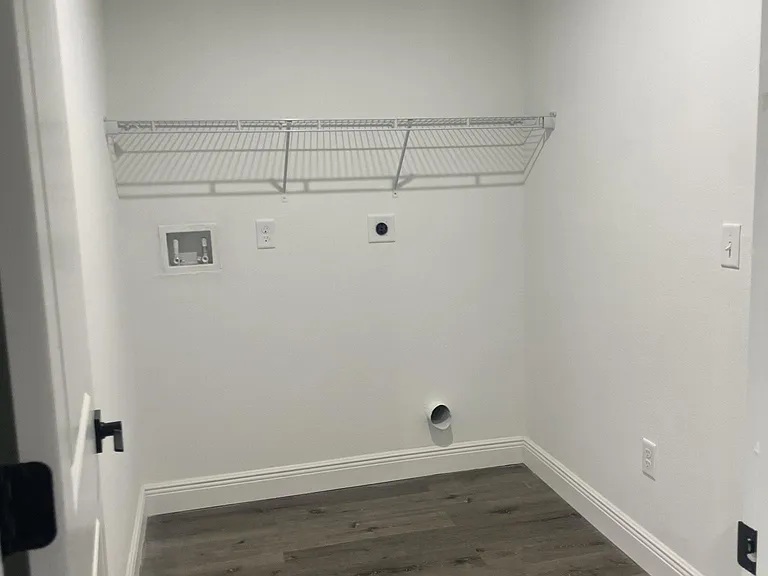 9 Cedar Tree Pl — Photo 18