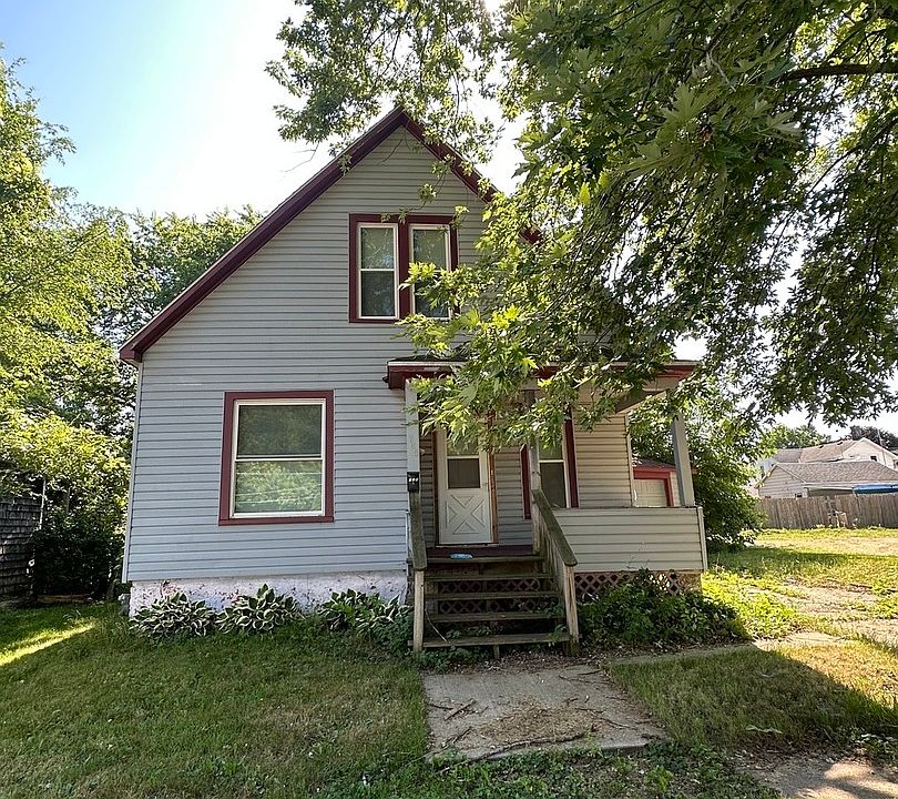 2nd image of 723 S Chippewa Ave