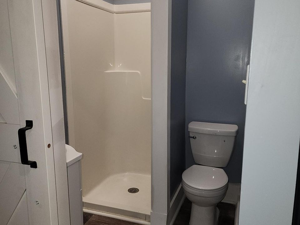 2nd image of 7213 W Chester Pike APT 1B