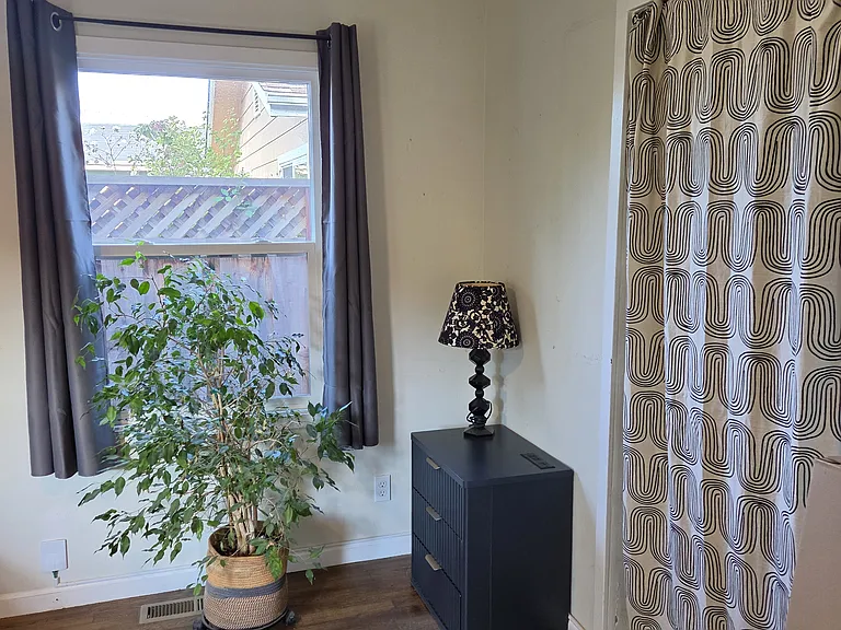 121 Glenwood Ave — Photo 5