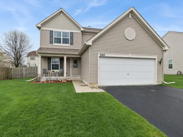 340 Fieldstone Dr, Woodstock, IL 60098