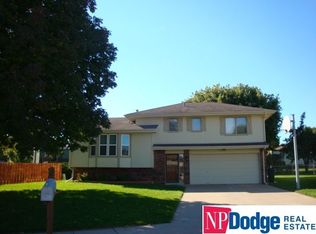13511 V Cir, Omaha, NE 68137