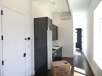 Rented by Rennit Inc.